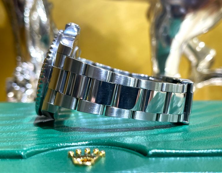 Rolex GMT 116710LN