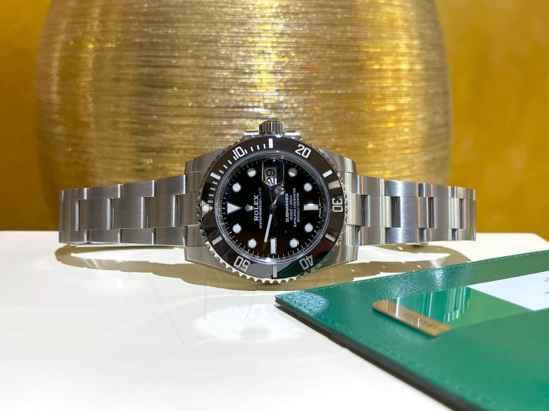 rolex submariner date 116610LN