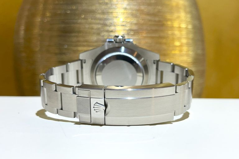 rolex submariner date 116610LN