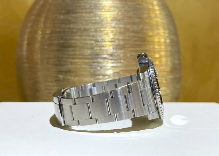 rolex submariner date 116610LN