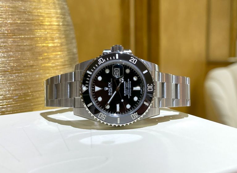 rolex submariner date 116610LN